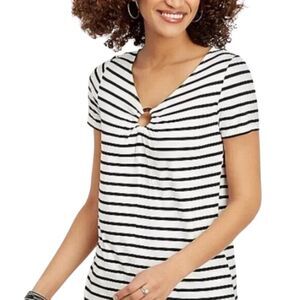 Maurices 24/7 V-Neck Striped Tortoiseshell Ring Tee - Size Large, Black/White